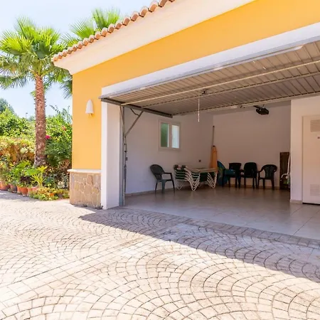 Casanova - Grupo Turis * Calp