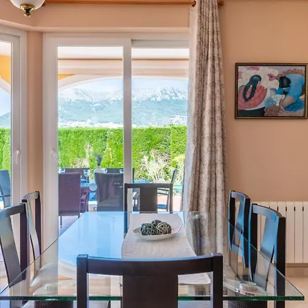 Casanova - Grupo Turis * Calp