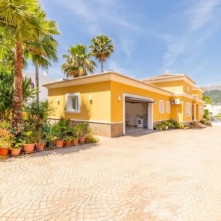 Casanova - Grupo Turis Calpe