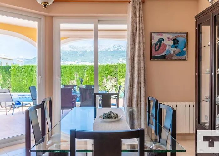 Casanova - Grupo Turis * Calpe